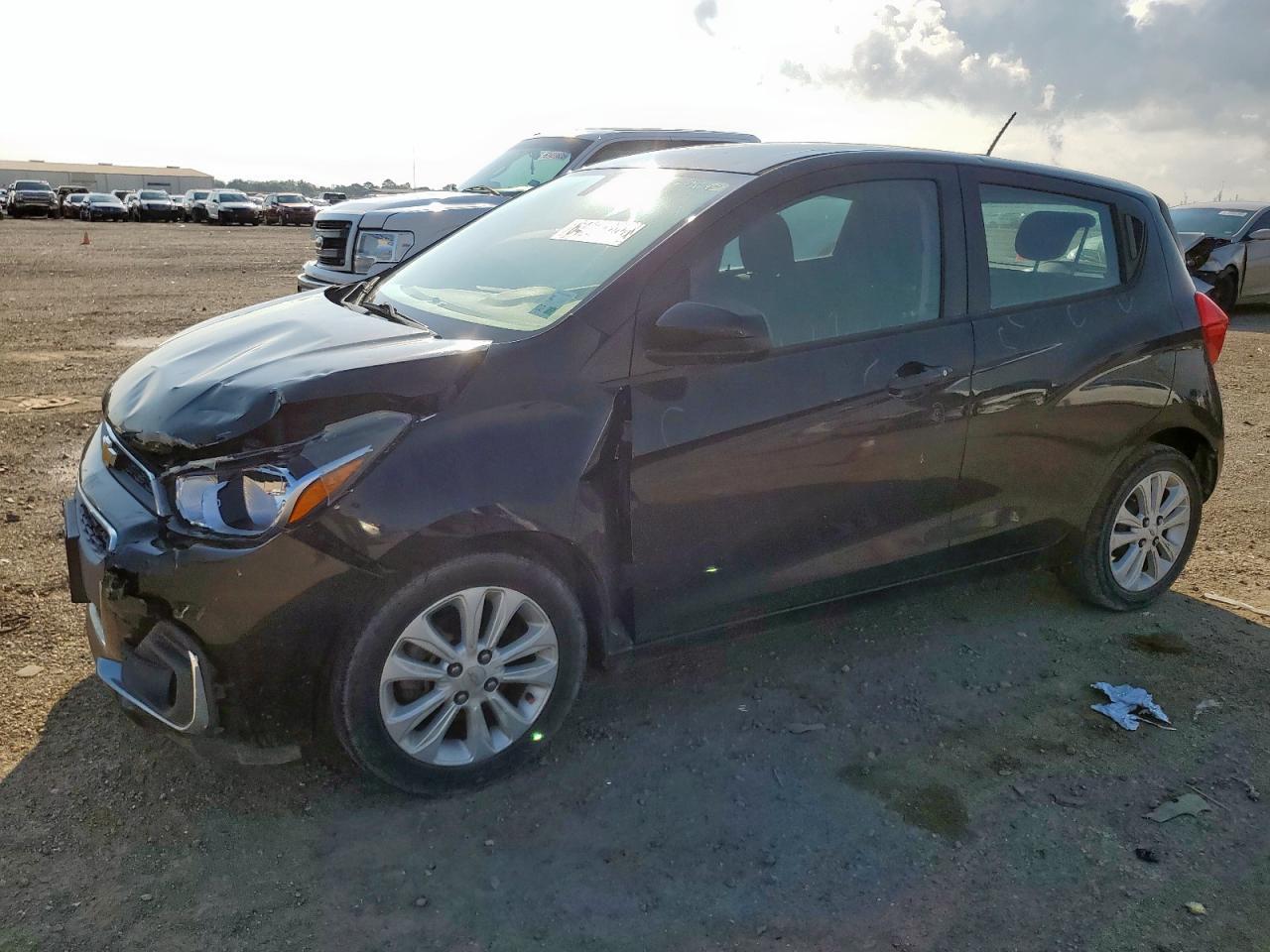 CHEVROLET SPARK 1LT