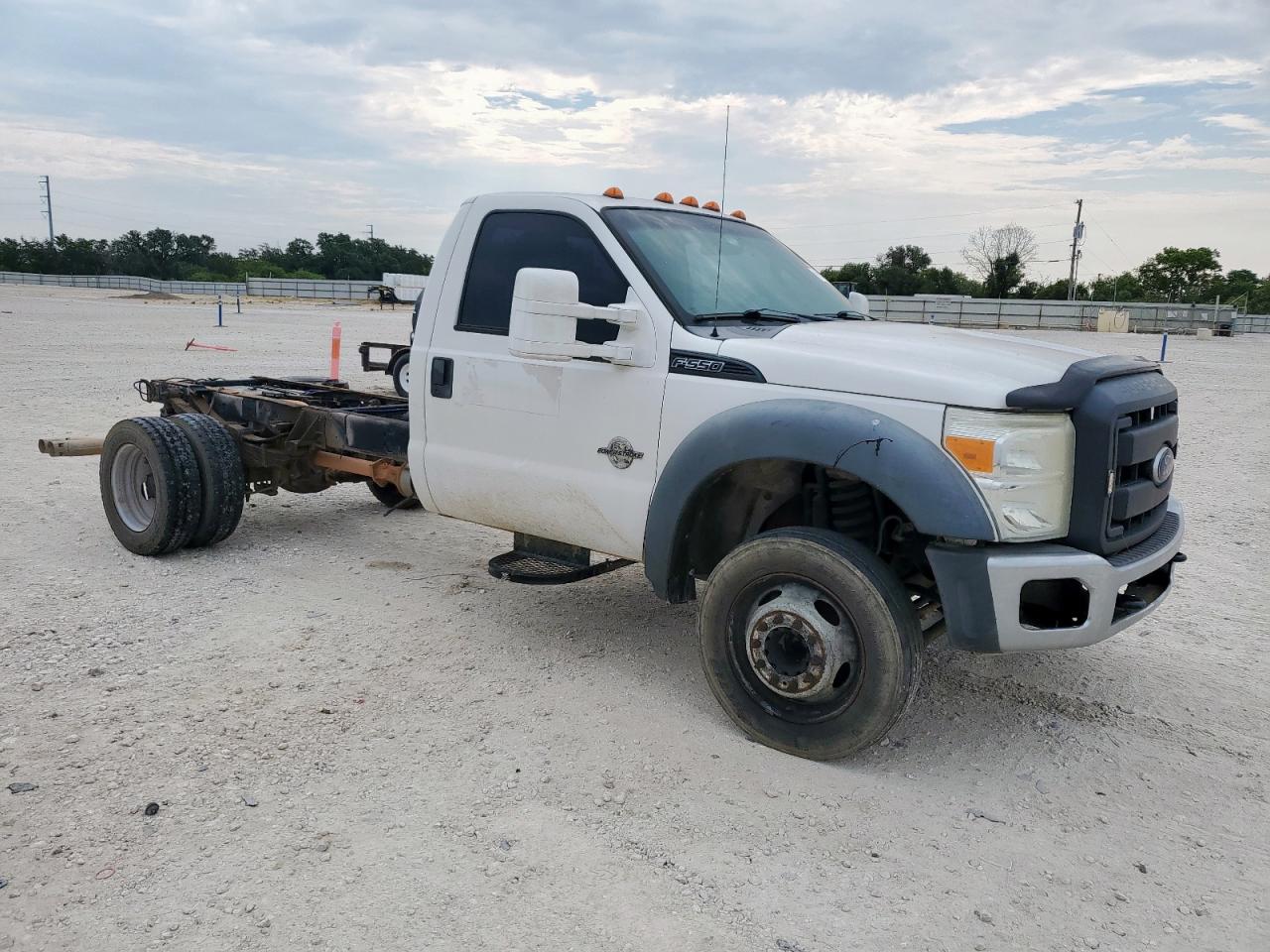 FORD F-550 SUPER DUTY