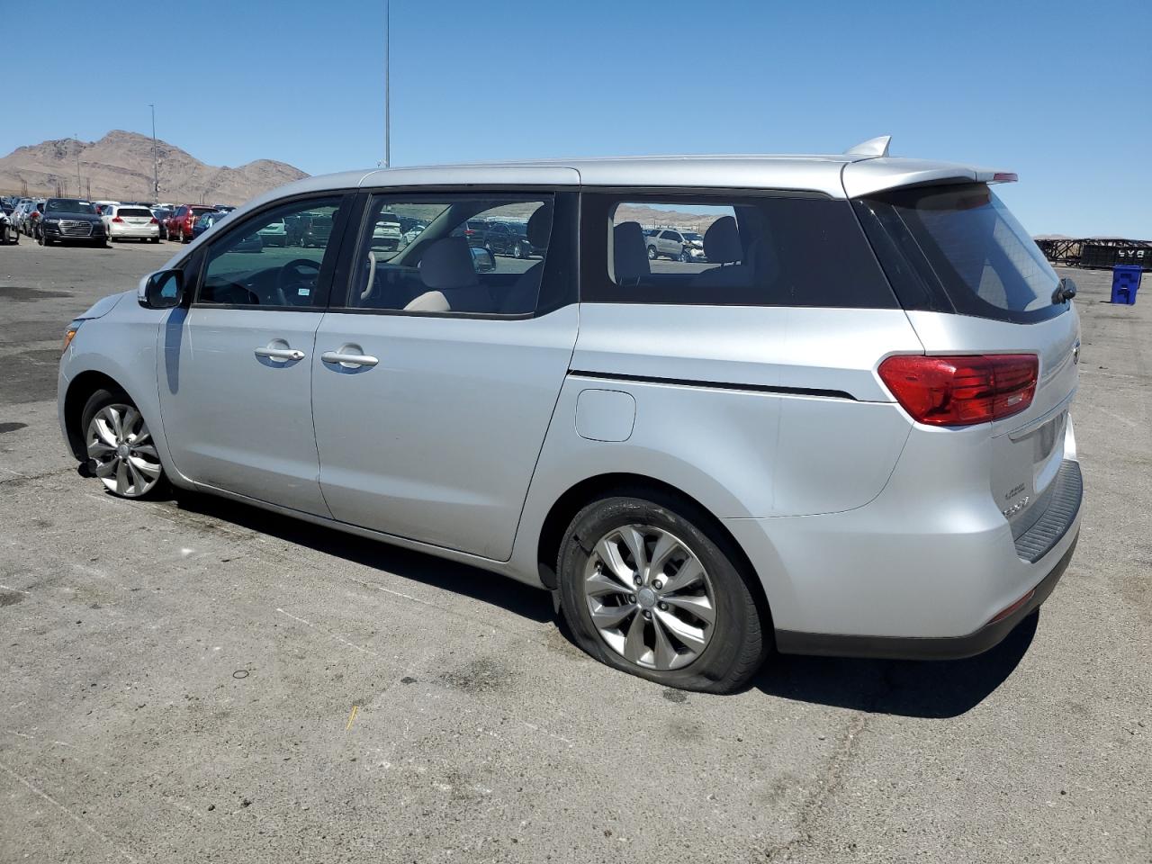 KIA SEDONA L