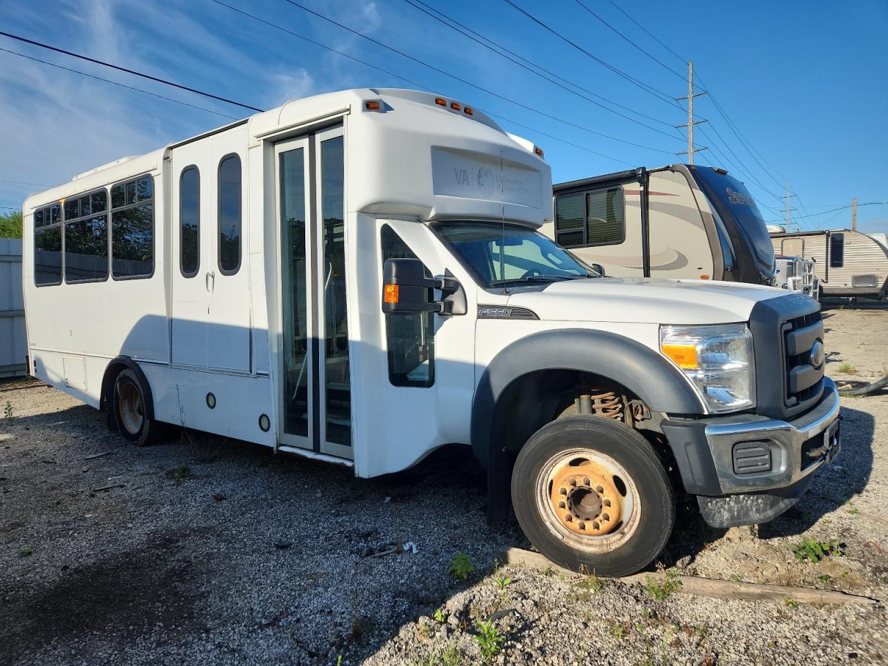 FORD F-550 SUPER DUTY