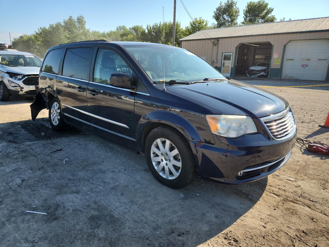 CHRYSLER TOWN & COUNTRY TOURING