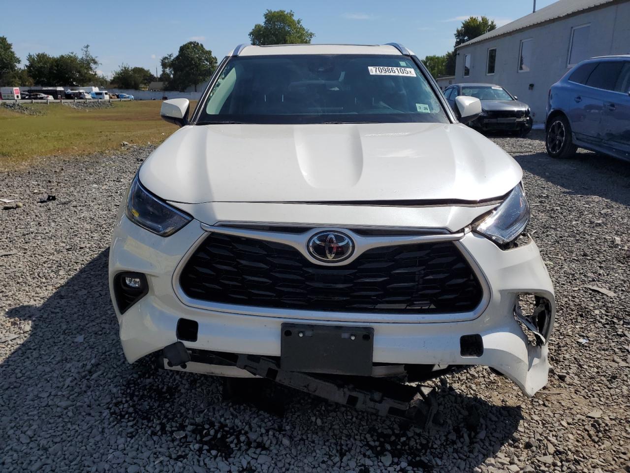 TOYOTA HIGHLANDER XLE