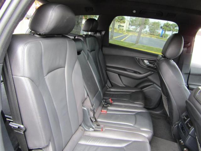 2017 AUDI Q7 PREMIUM WA1AAAF76HD0055XX