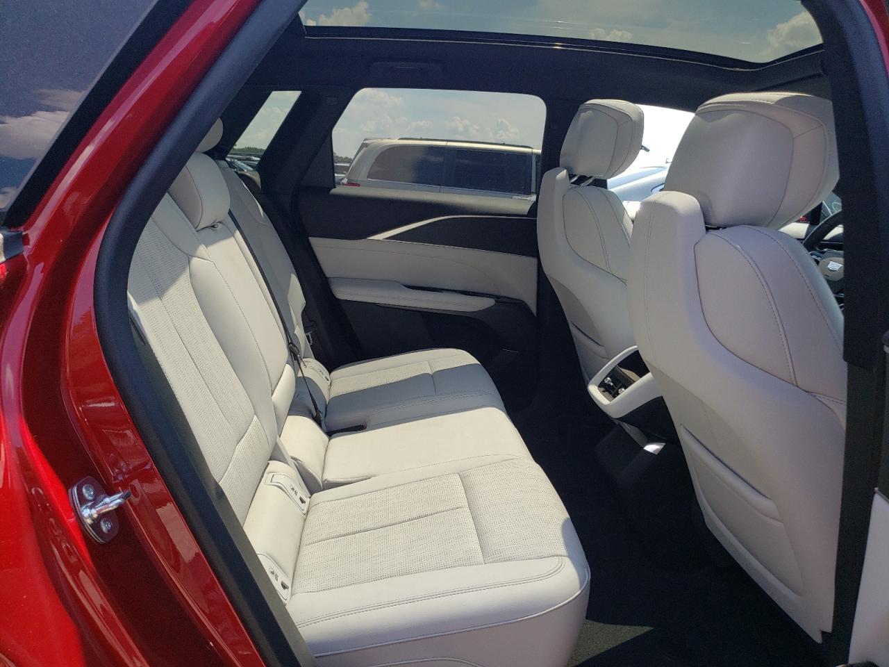 CADILLAC LYRIQ LUXURY