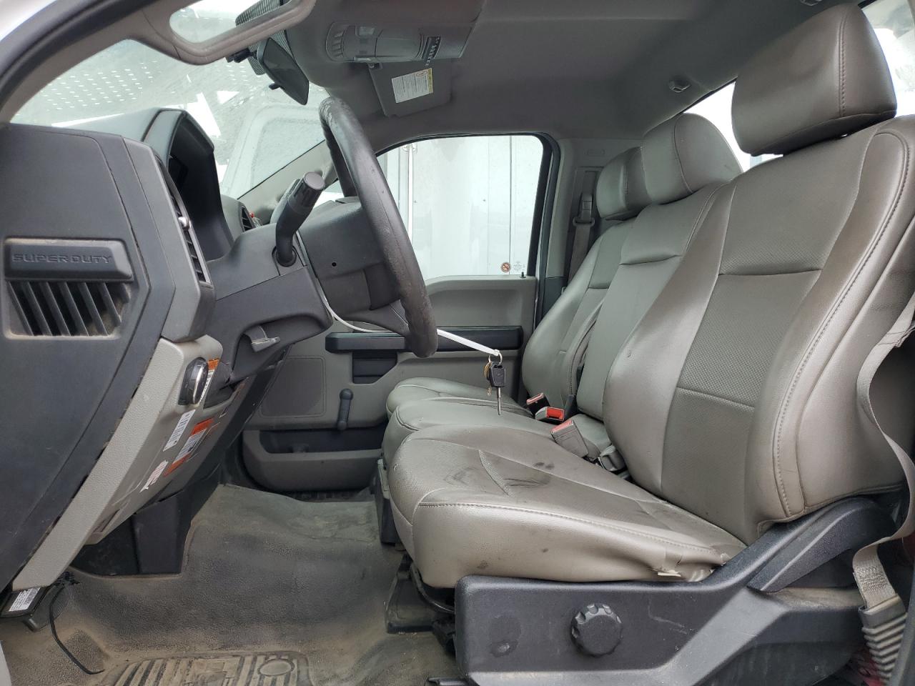 FORD F-550 SUPER DUTY