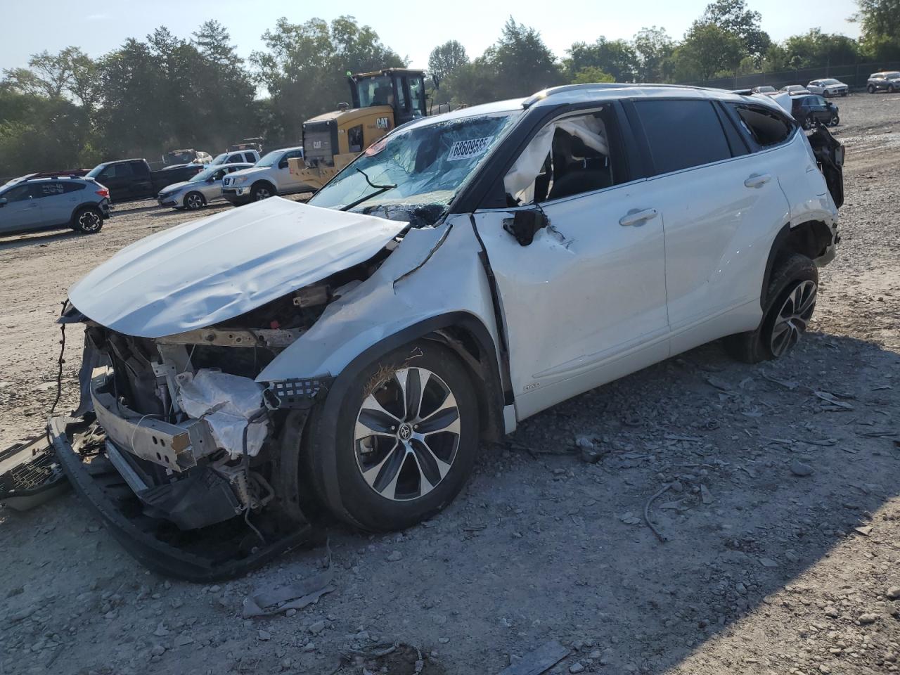 Lot #3302857898 2022 TOYOTA HIGHLANDER