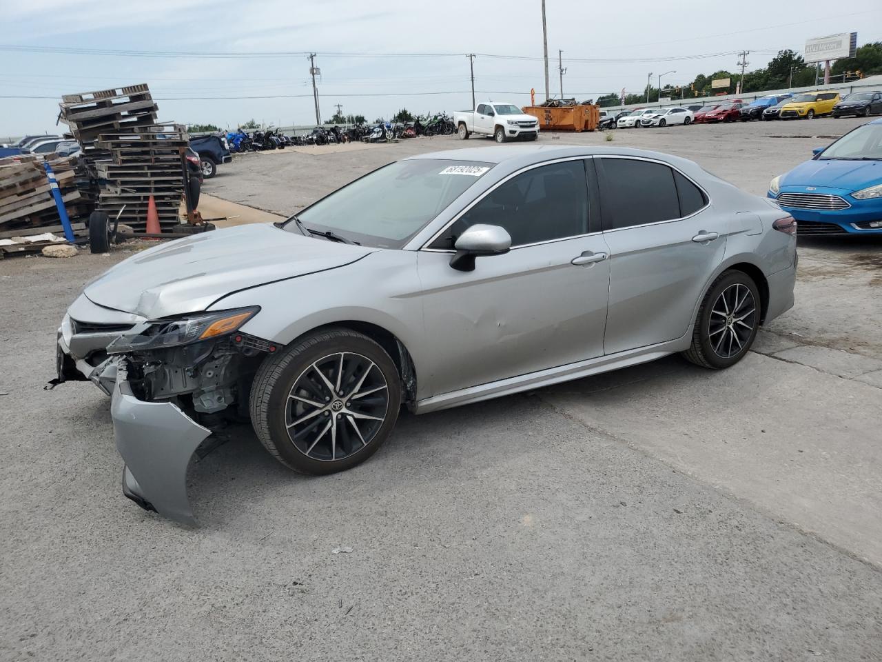 TOYOTA CAMRY SE