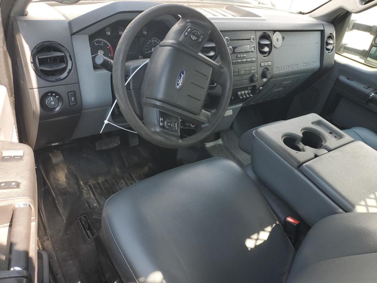 FORD F-550 SUPER DUTY