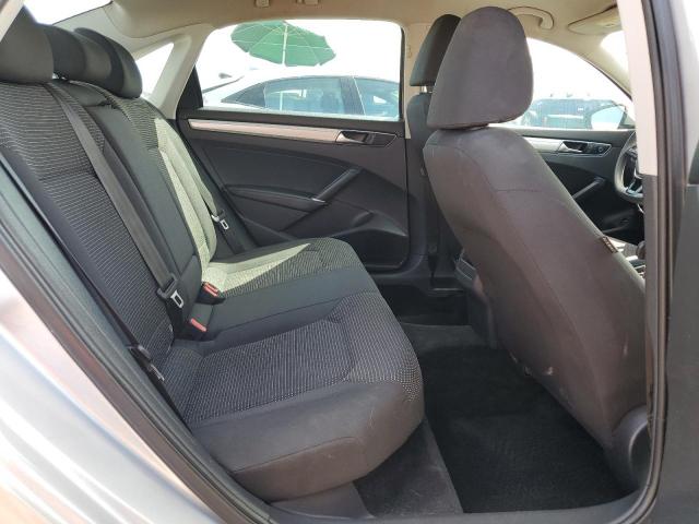 2016 VOLKSWAGEN PASSAT S - 1VWAS7A34GC069151