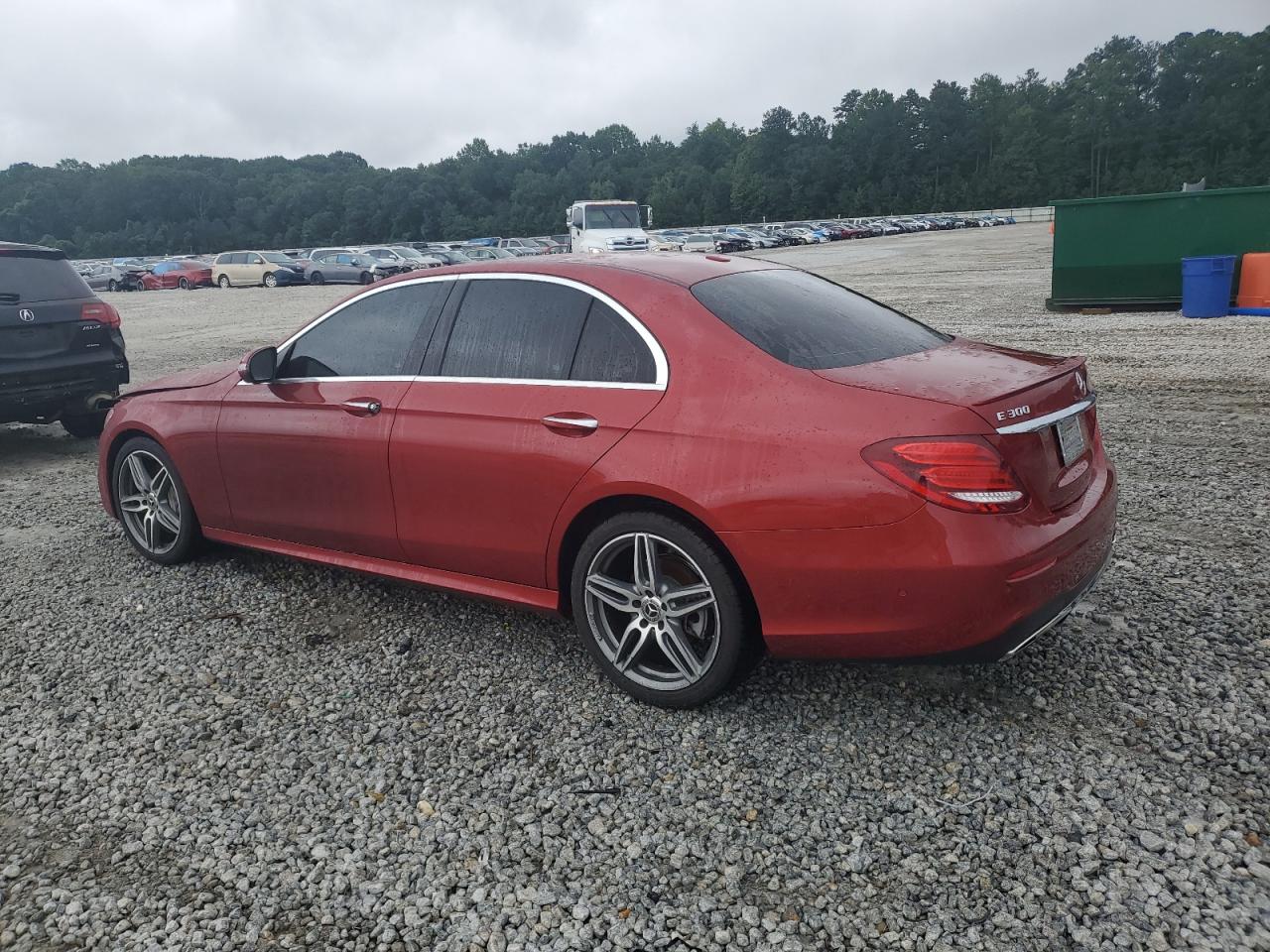 MERCEDES-BENZ E-CLASS 300