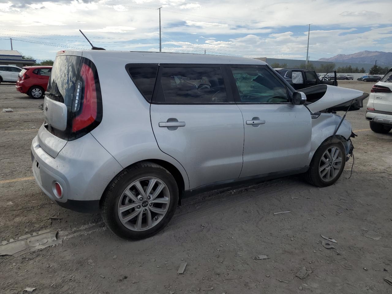KIA SOUL +