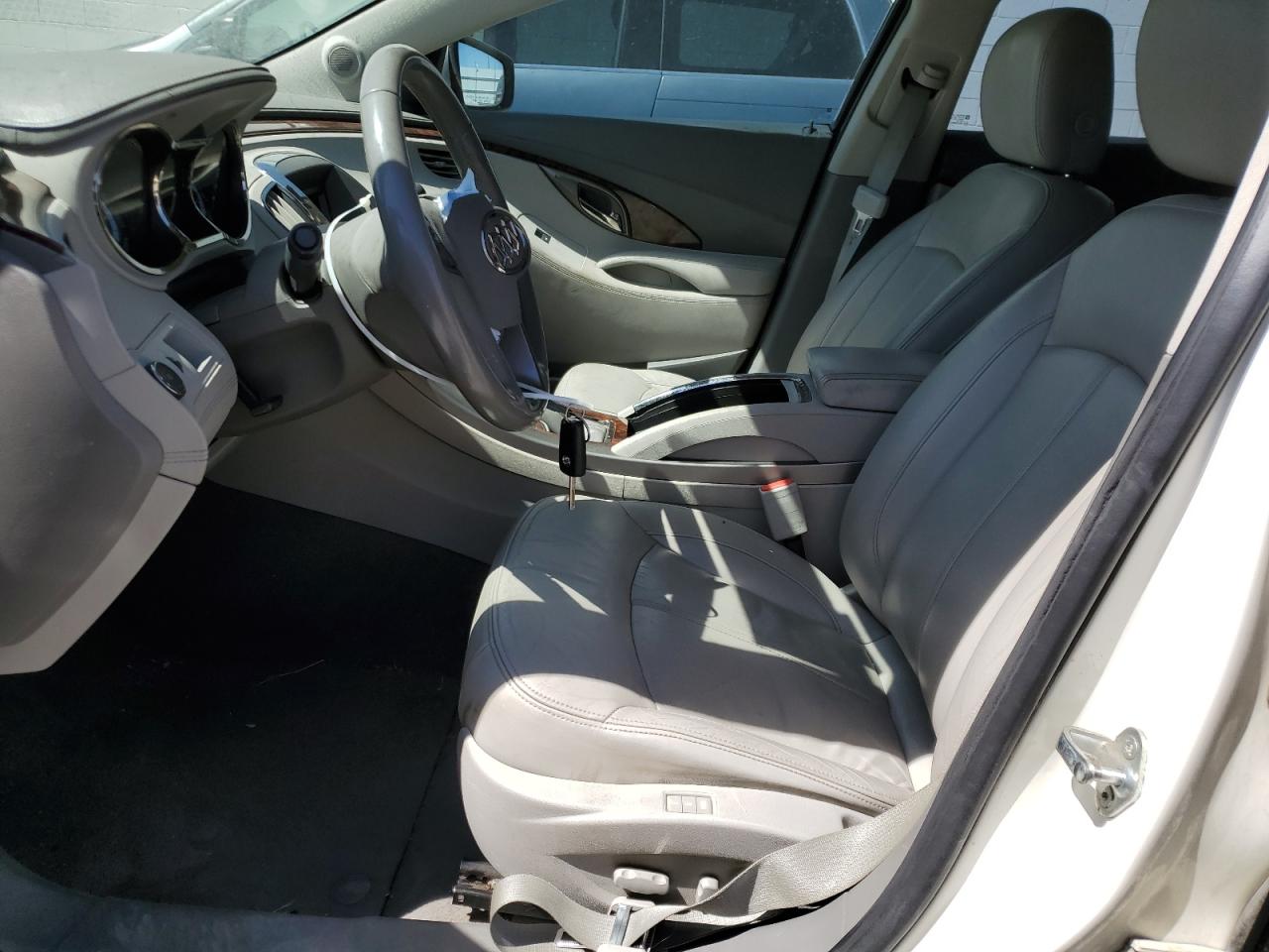 BUICK LACROSSE PREMIUM