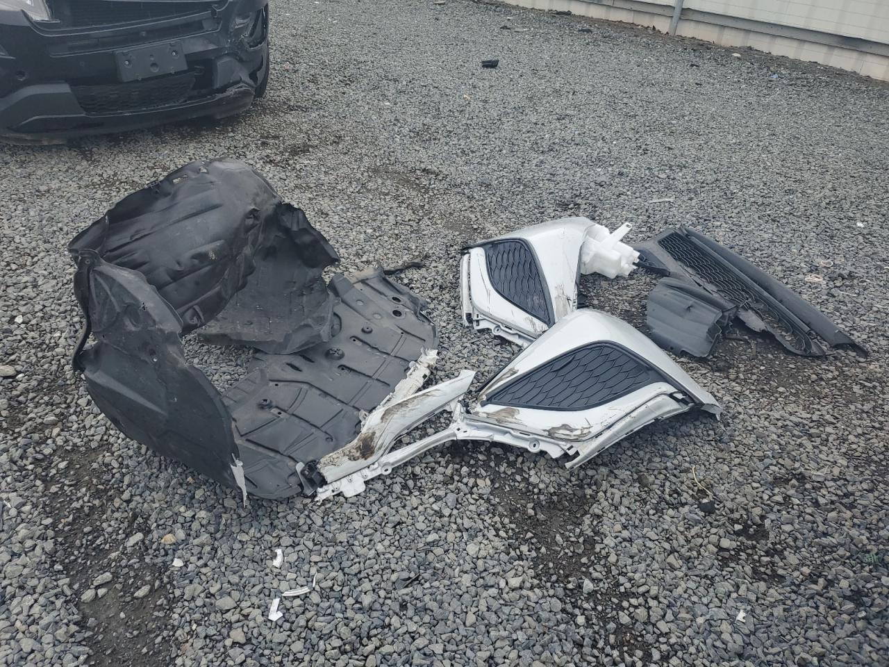 TOYOTA CAMRY SE NIGHT SHADE