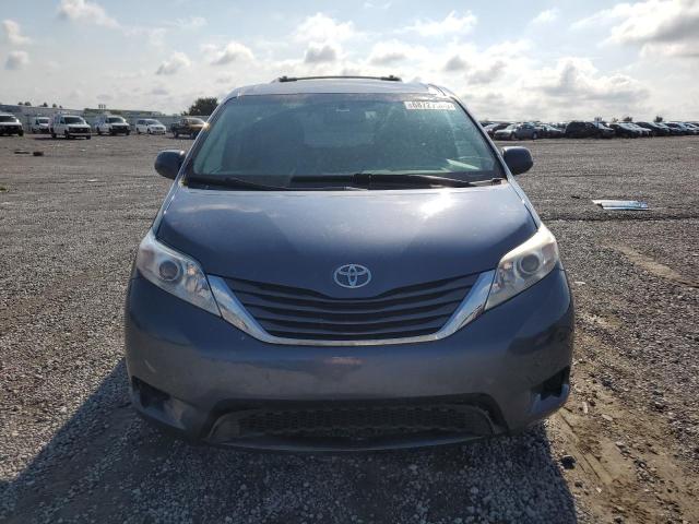 2017 TOYOTA SIENNA LE 5TDKZ3DC5HS825237