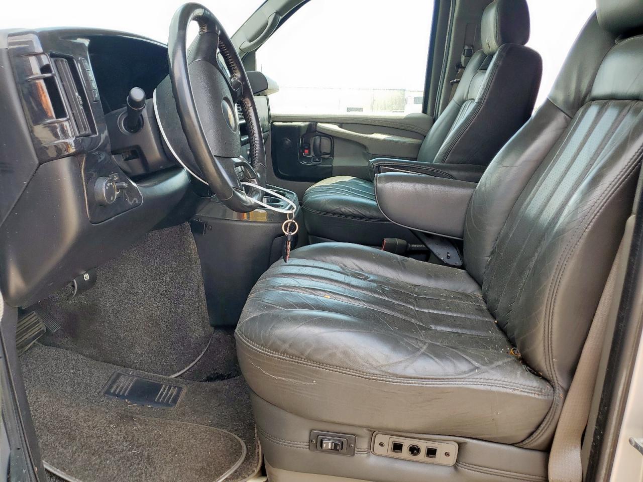 CHEVROLET EXPRESS 3LT