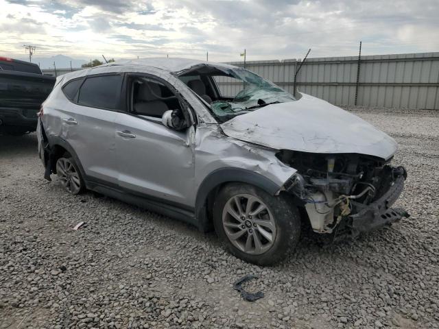 2017 HYUNDAI TUCSON SE - KM8J23A47HU351876