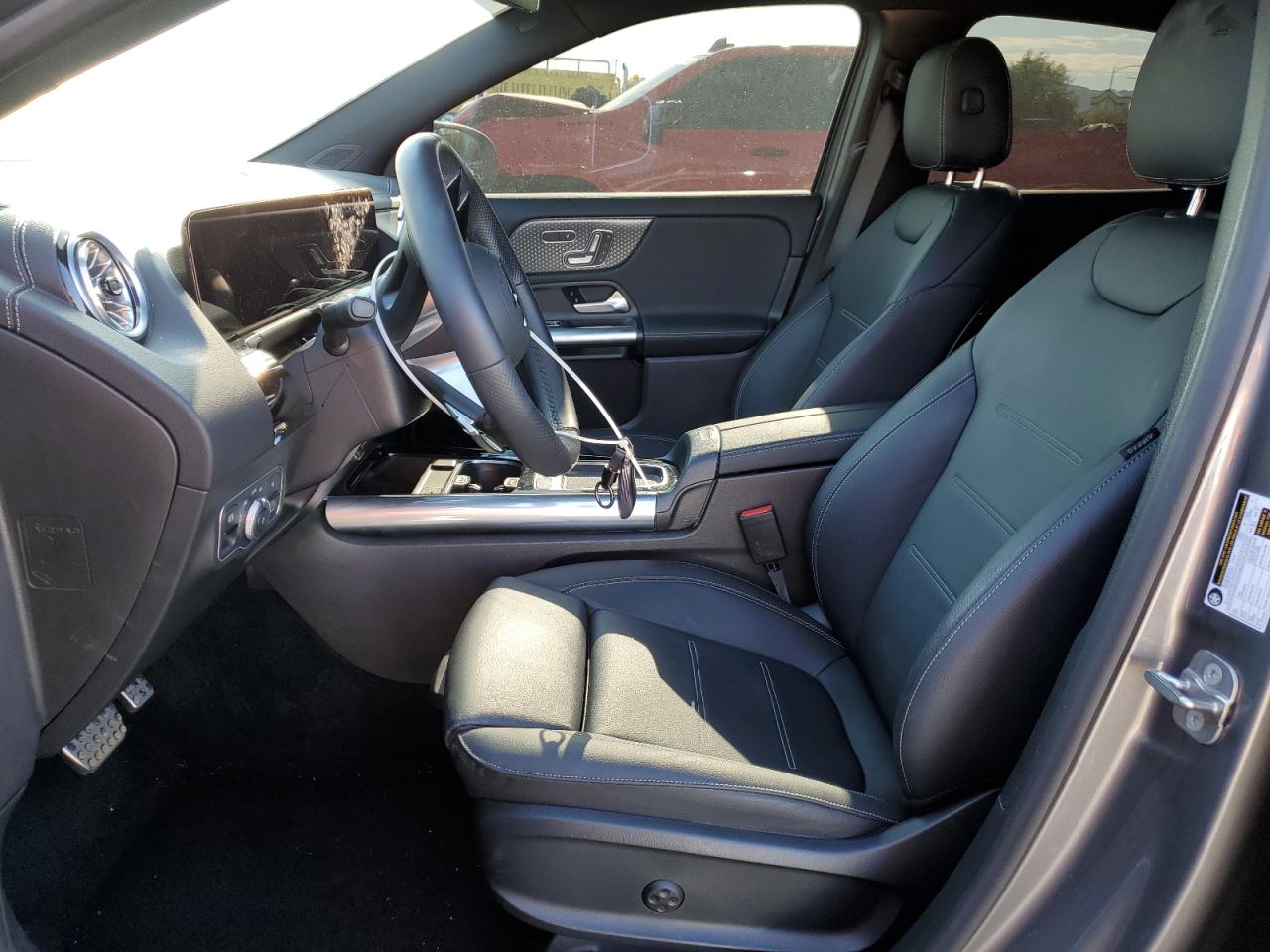 MERCEDES-BENZ GLA-CLASS 250