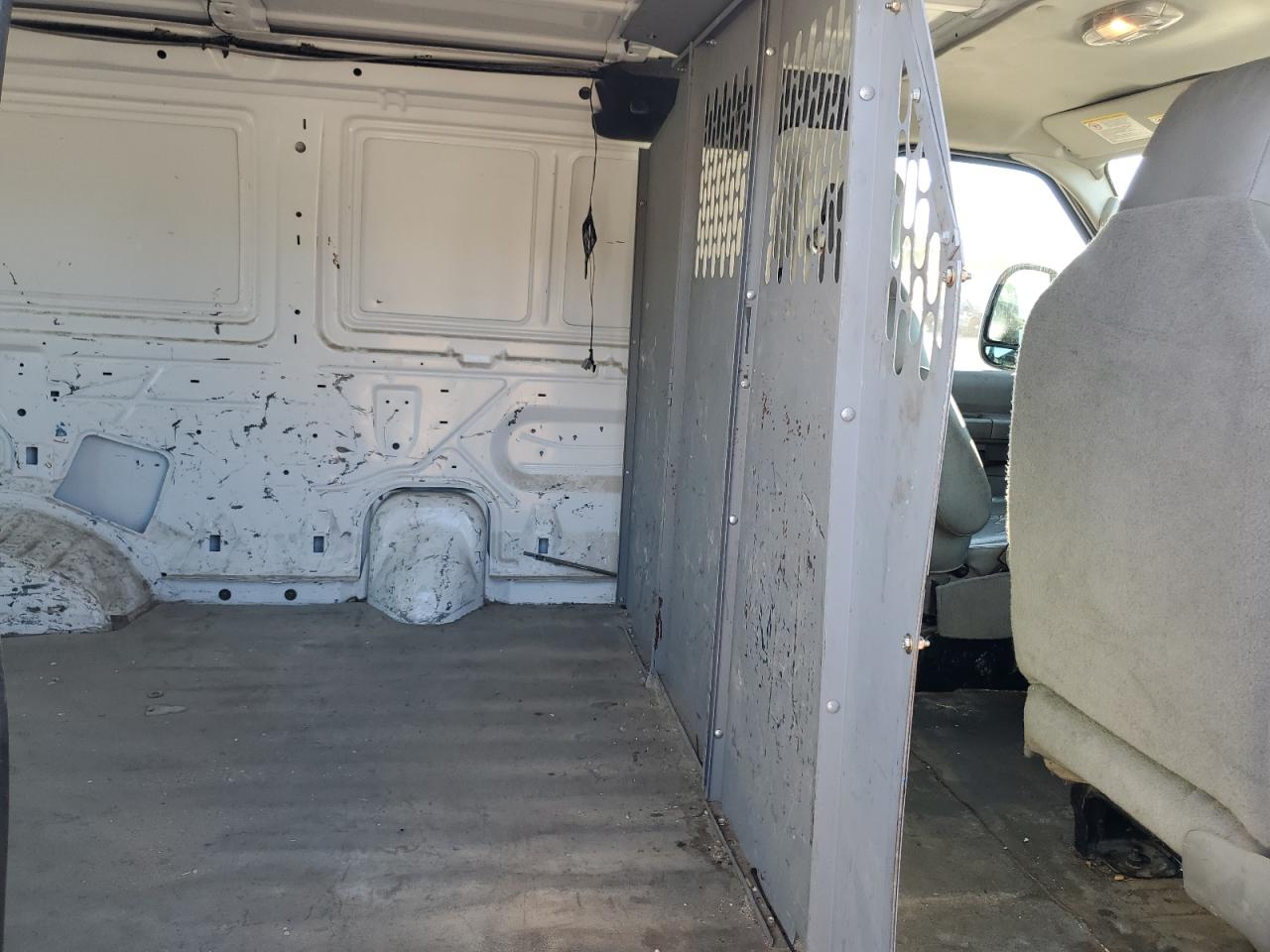 FORD ECONOLINE E150 VAN