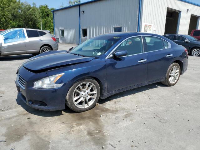 NISSAN MAXIMA S