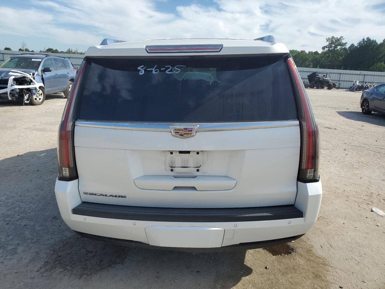 CADILLAC ESCALADE PLATINUM