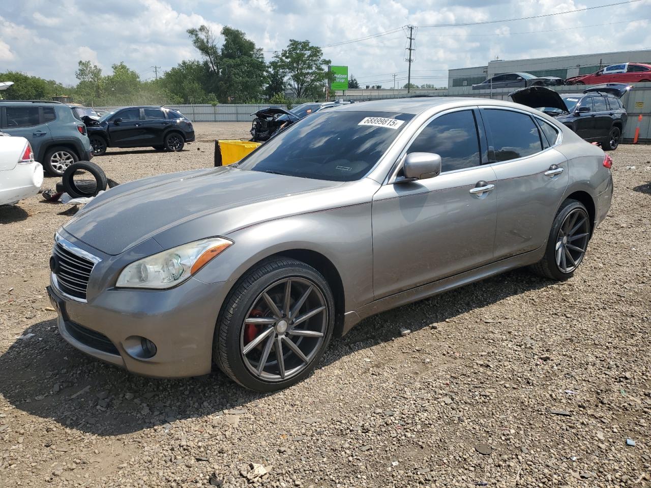 INFINITI M37 X