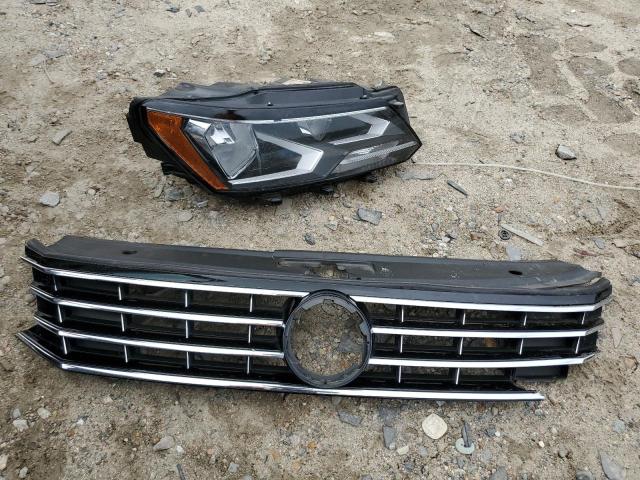 2018 VOLKSWAGEN PASSAT S 1VWAA7A34JC044647