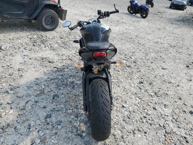 2018 TRIUMPH MOTORCYCLE STREET TRI SMTA464S0JT879167