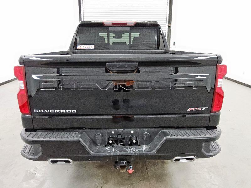 2024 CHEVROLET SILVERADO 1GCUDEE87RZ256369