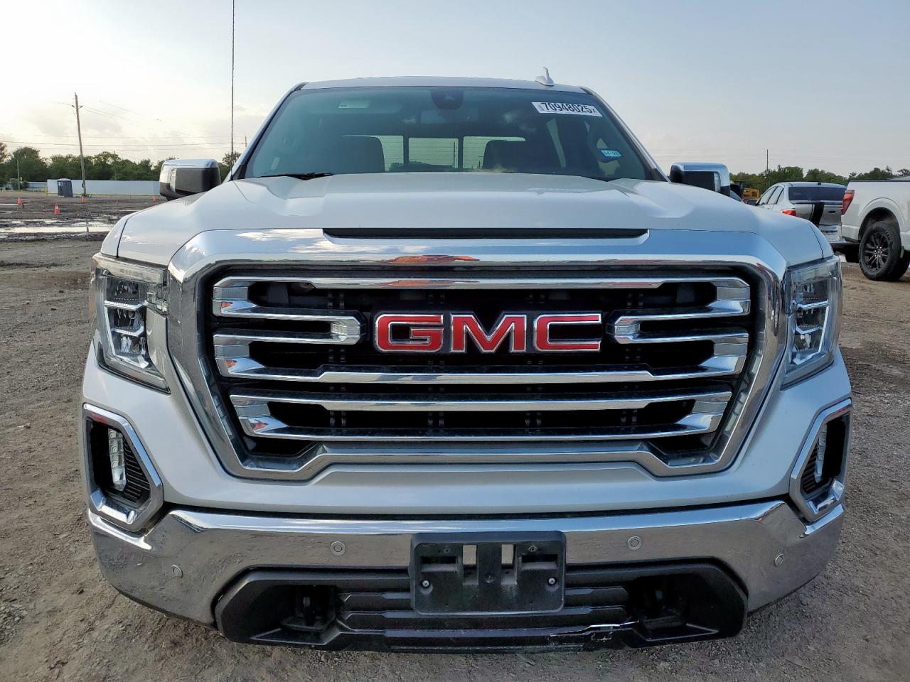 GMC SIERRA C1500 SLT
