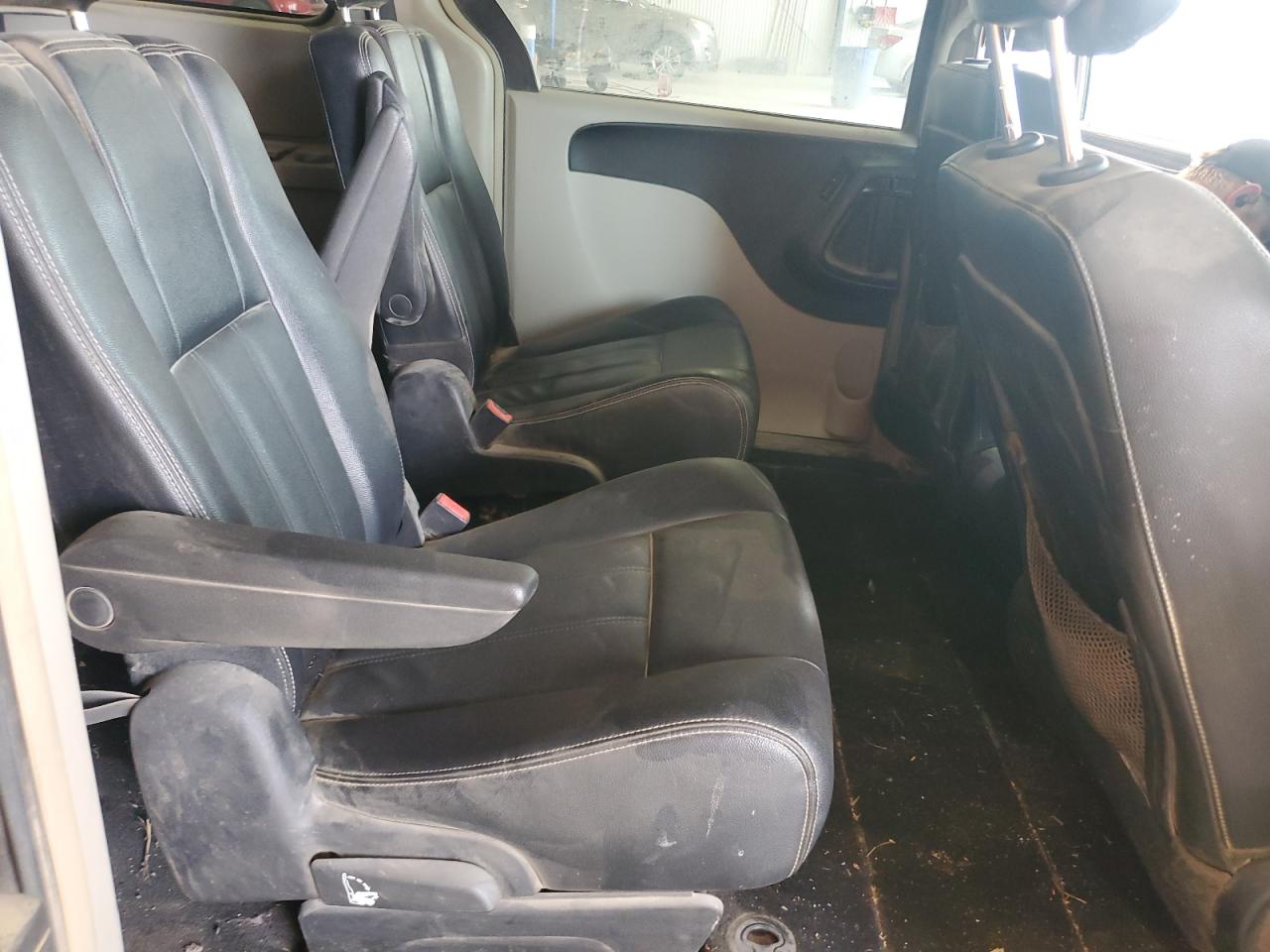 CHRYSLER TOWN & COUNTRY TOURING