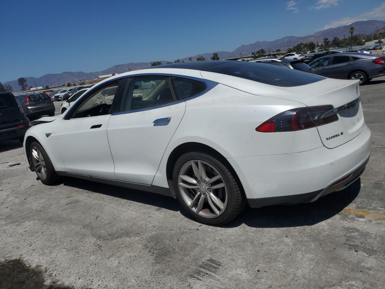 TESLA MODEL S