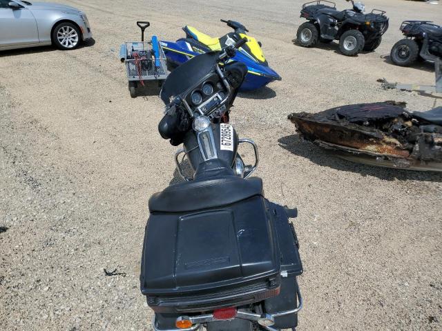2011 HARLEY-DAVIDSON FLHTCU 1HD1FC414BB627796