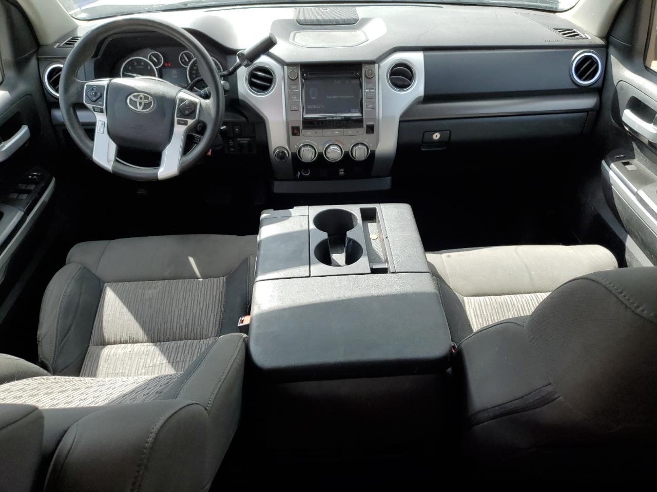 TOYOTA TUNDRA DOUBLE CAB SR