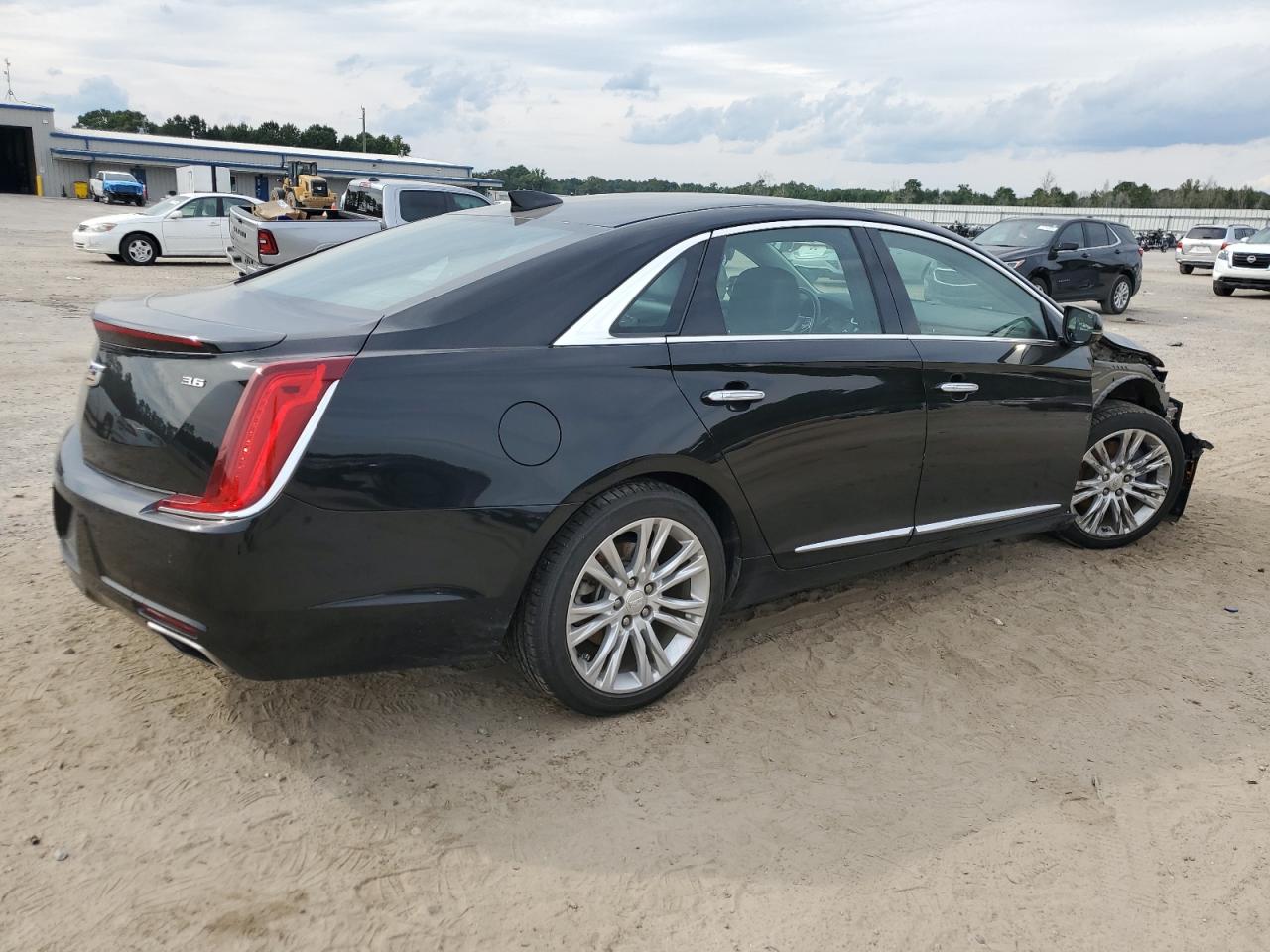 CADILLAC XTS LUXURY