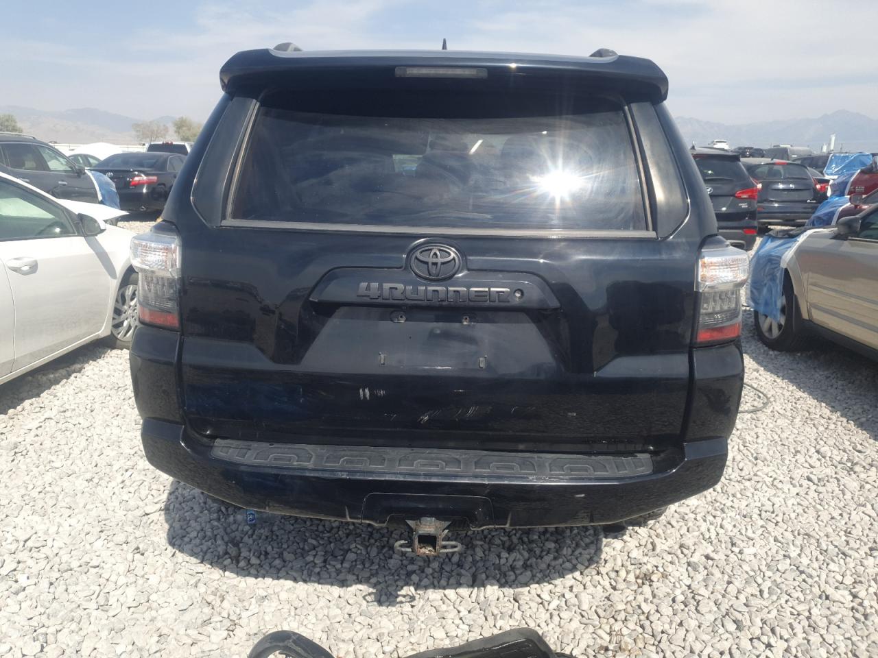 TOYOTA 4RUNNER SR5/SR5 PREMIUM