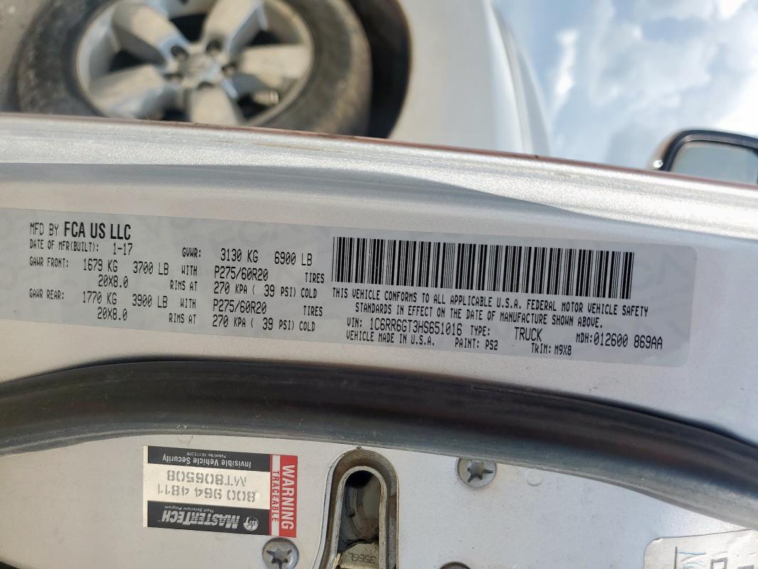 2017 RAM 1500 SLT - 1C6RR6GT3HS651016