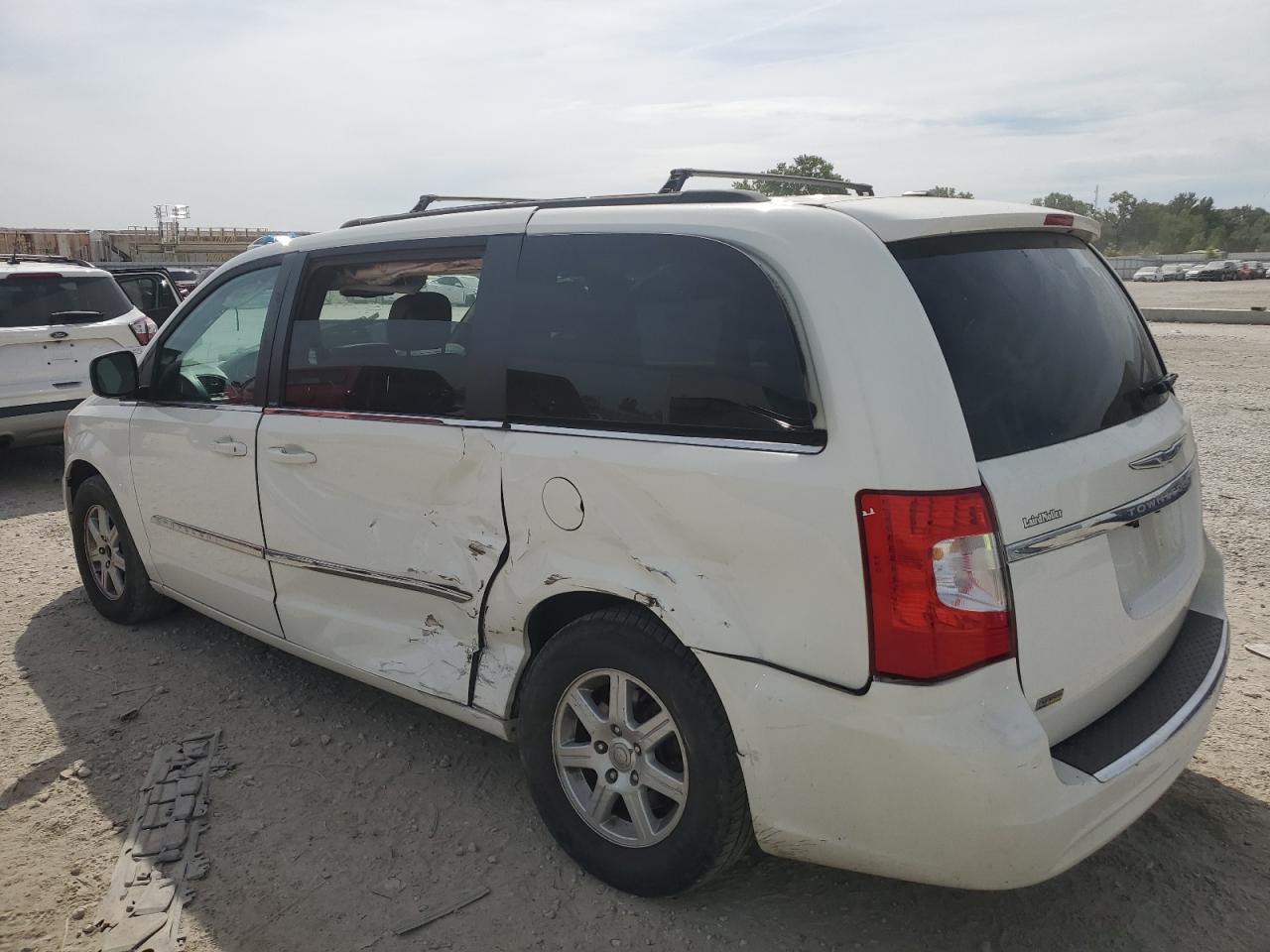 CHRYSLER TOWN & COUNTRY TOURING