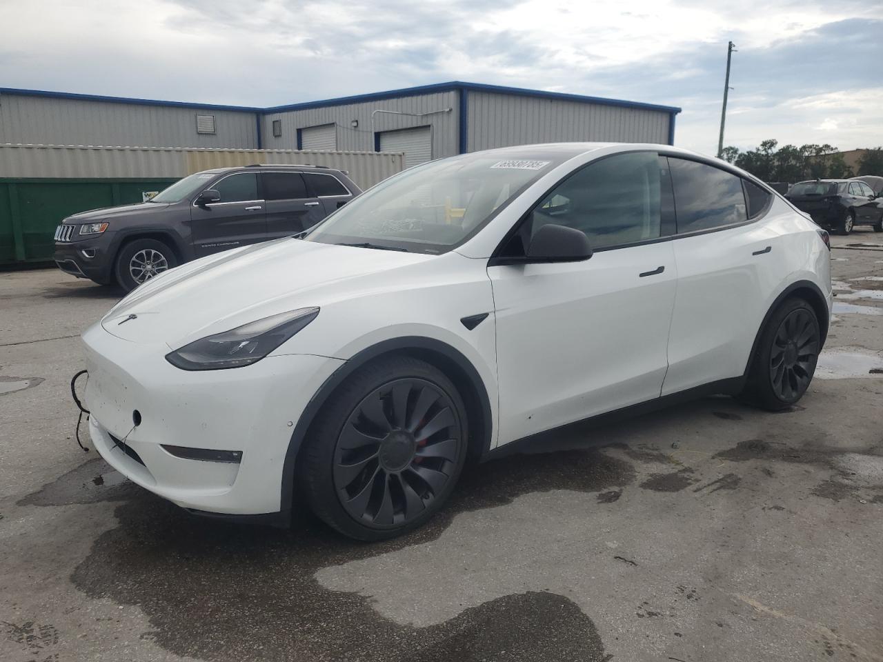 TESLA MODEL Y