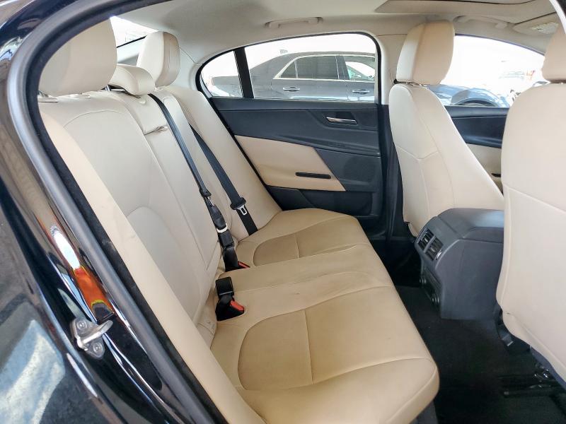 2019 JAGUAR XE PREMIUM SAJAD4FX4KCP48435
