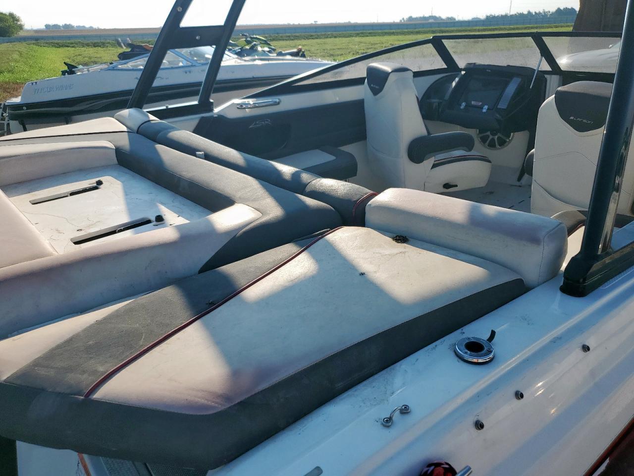 Lot #3234413115 2013 LARS BOAT