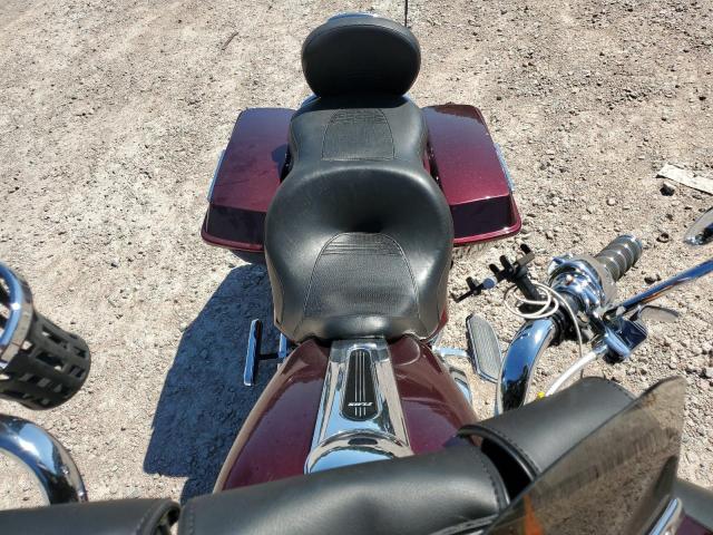 2010 HARLEY-DAVIDSON FLHX 1HD1KB418AB645884