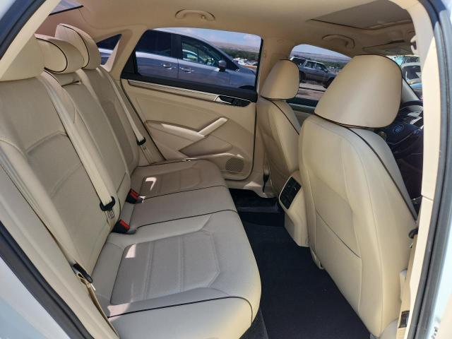 2017 VOLKSWAGEN PASSAT SE 1VWBT7A33HC077387