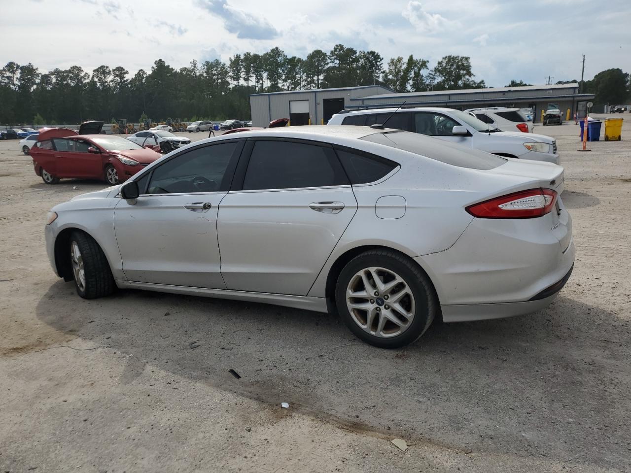 FORD FUSION SE