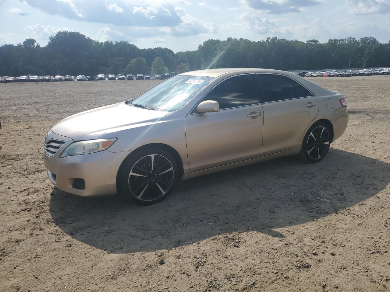 TOYOTA CAMRY BASE