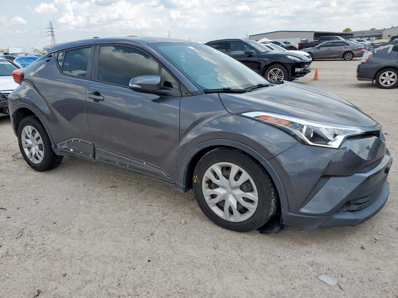 TOYOTA C-HR XLE