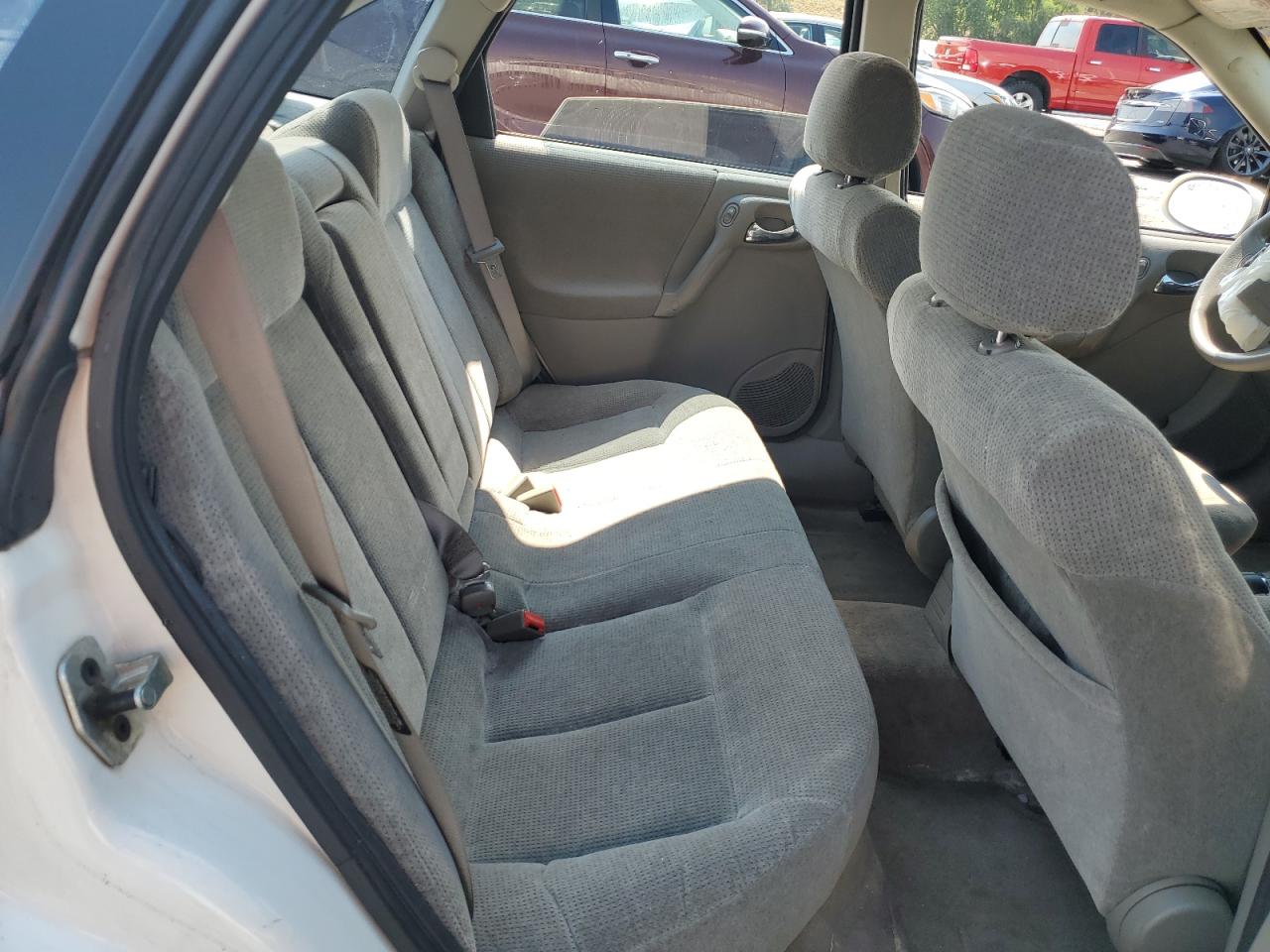 Lot #3291764235 2001 SATURN L200