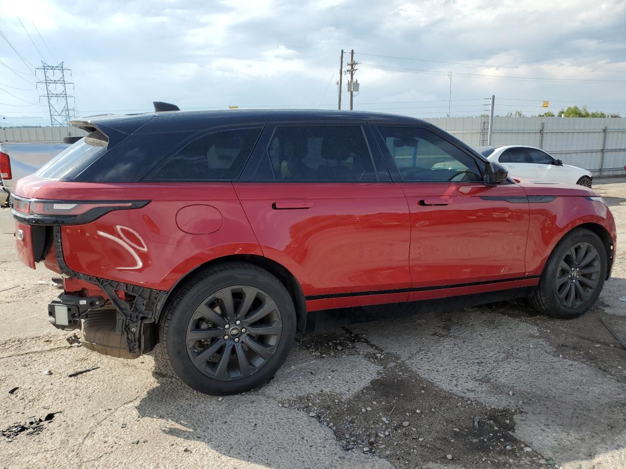 LAND ROVER RANGE ROVER R-DYNAMIC SE