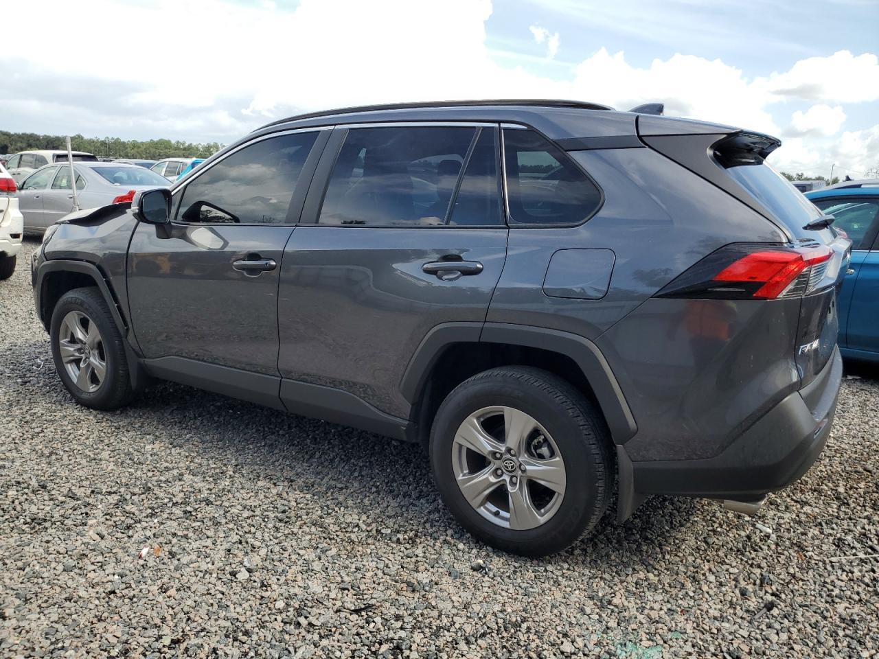 TOYOTA RAV4 XLE