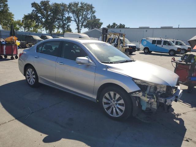 2015 HONDA ACCORD TOU 1HGCR3F93FA004901