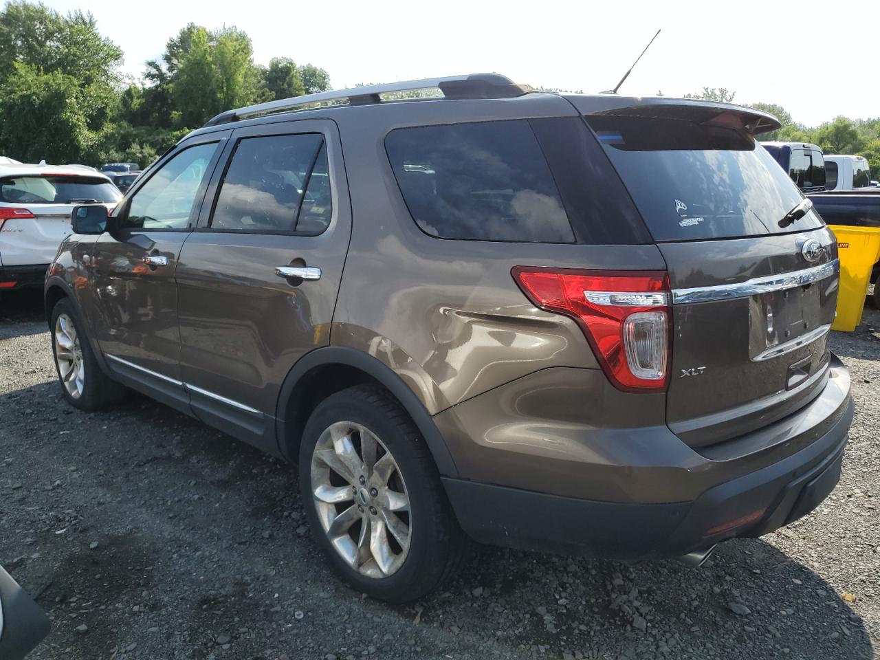 FORD EXPLORER XLT